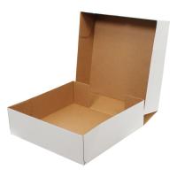 Kilitli Beyaz Karton Kutu 41x32x22 cm. Kilitli Beyaz Karton Kutu 41x32x22 cm.